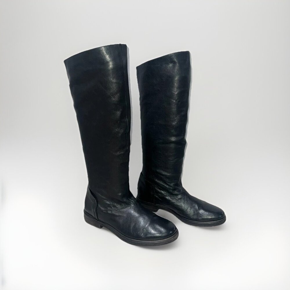 VIC Boots Women's Size 37.5 Leather Tall Pull On Classic Italian Riding Black